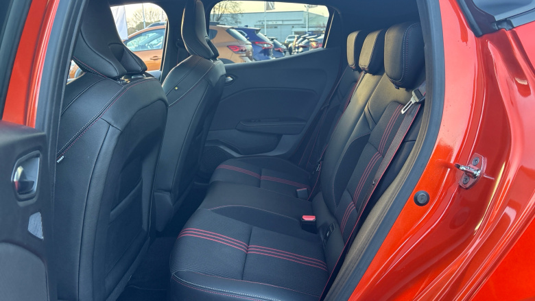 Renault Clio 1.6 E-TECH Hybrid 140 RS Line 5dr Auto Hybrid Hatchback